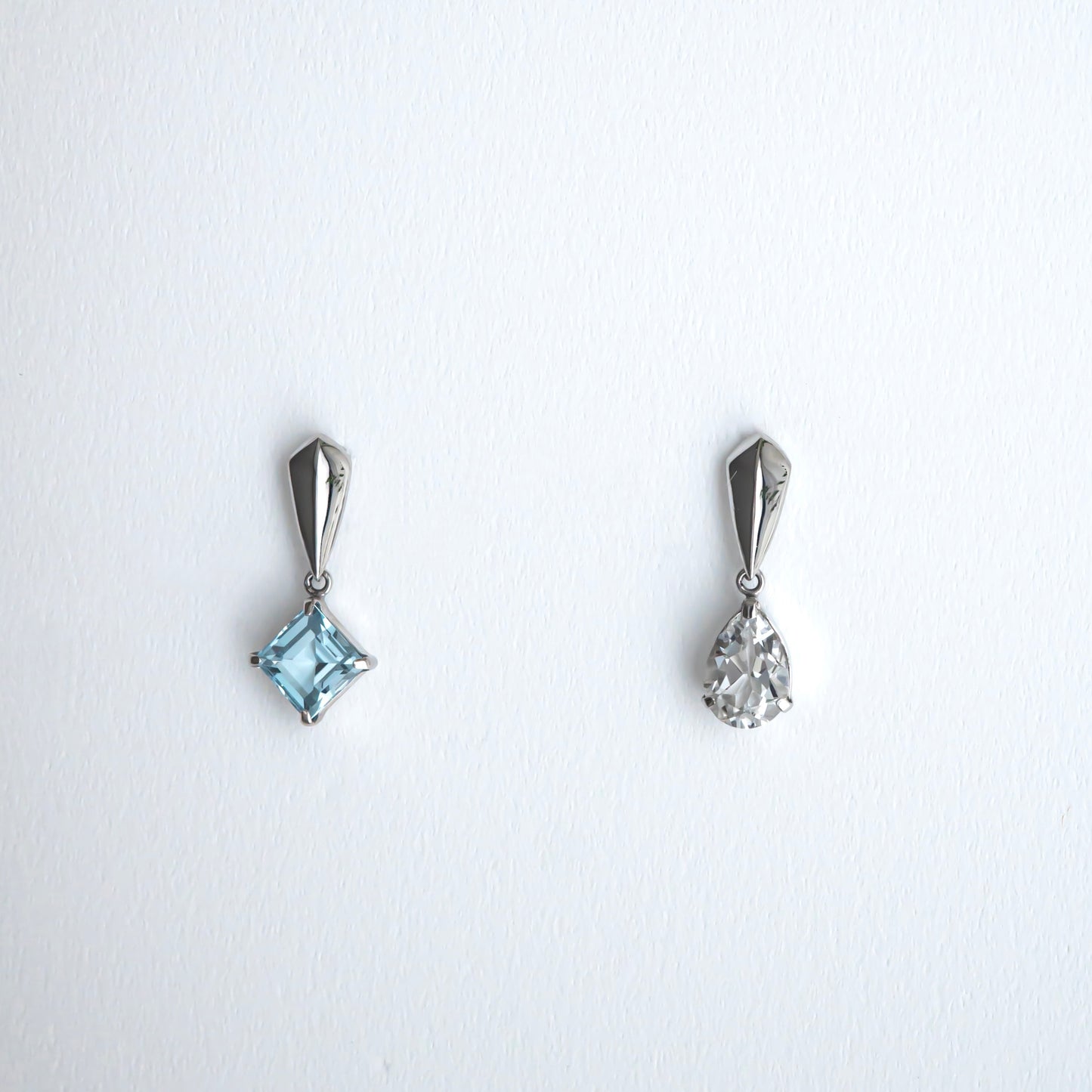 SQUARE EARRING (single)