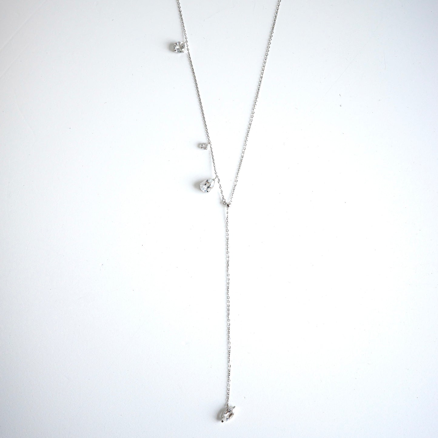 FALLING DEW LARIAT NECKLACE