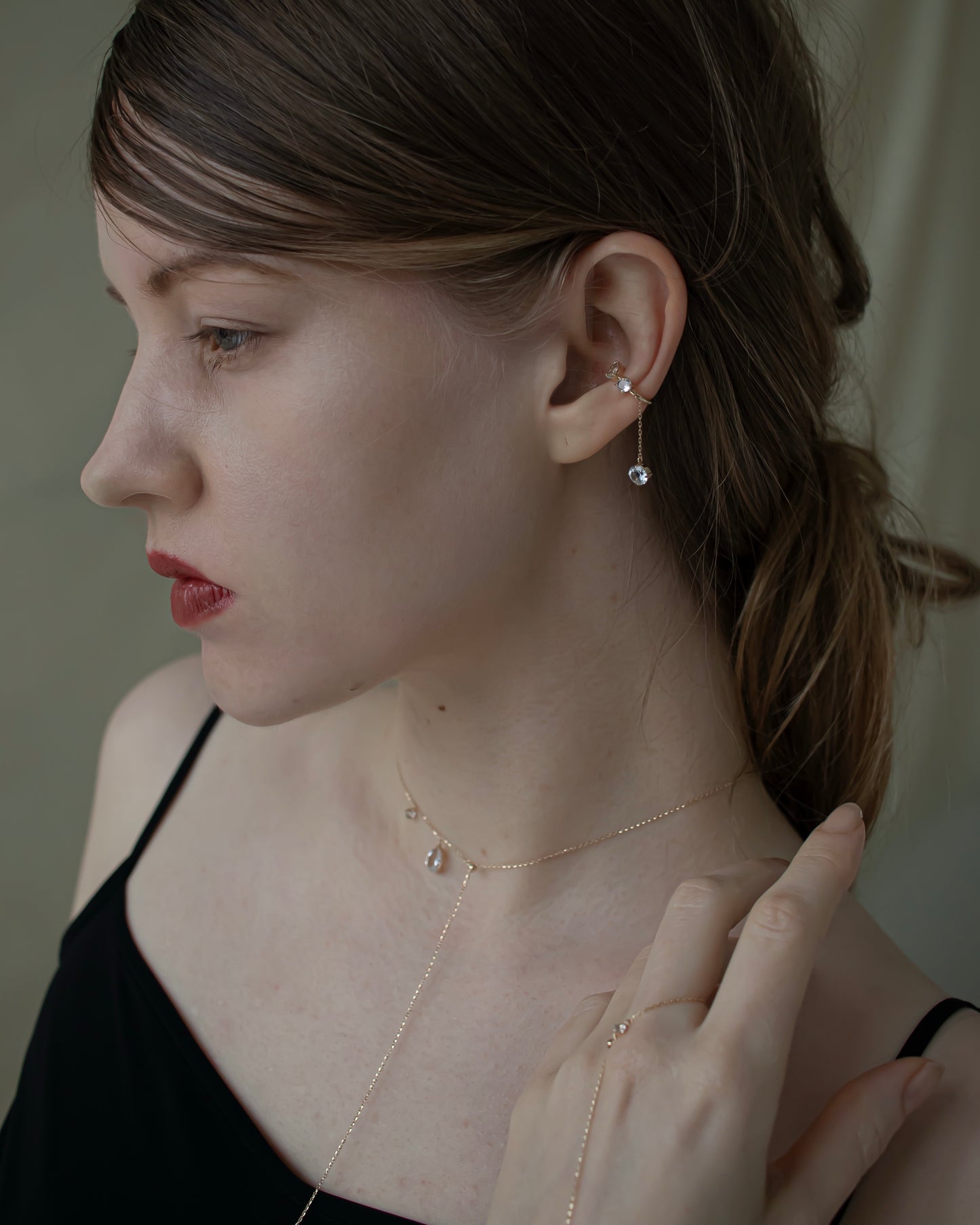DEWDROP EAR CUFF