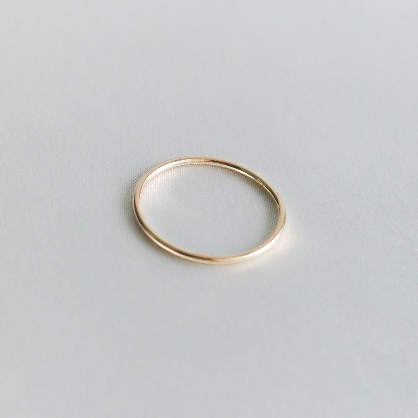 SKINNY RING