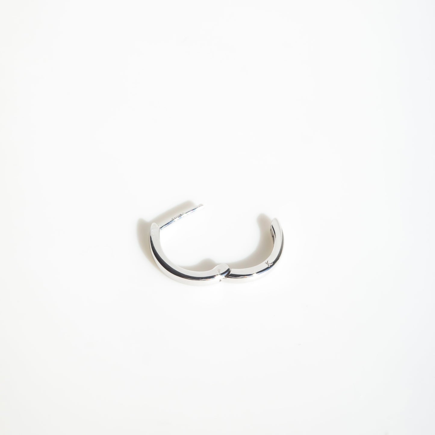 MINI HOOP EARRING (single)