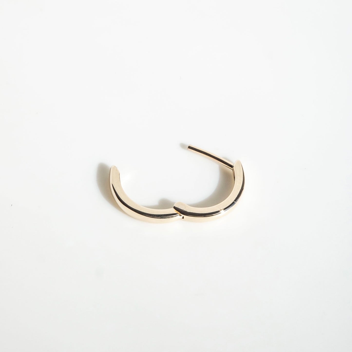MINI HOOP EARRING (single)