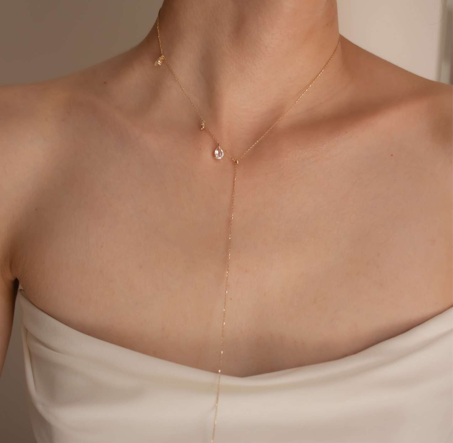 FALLING DEW LARIAT NECKLACE (SHORT)