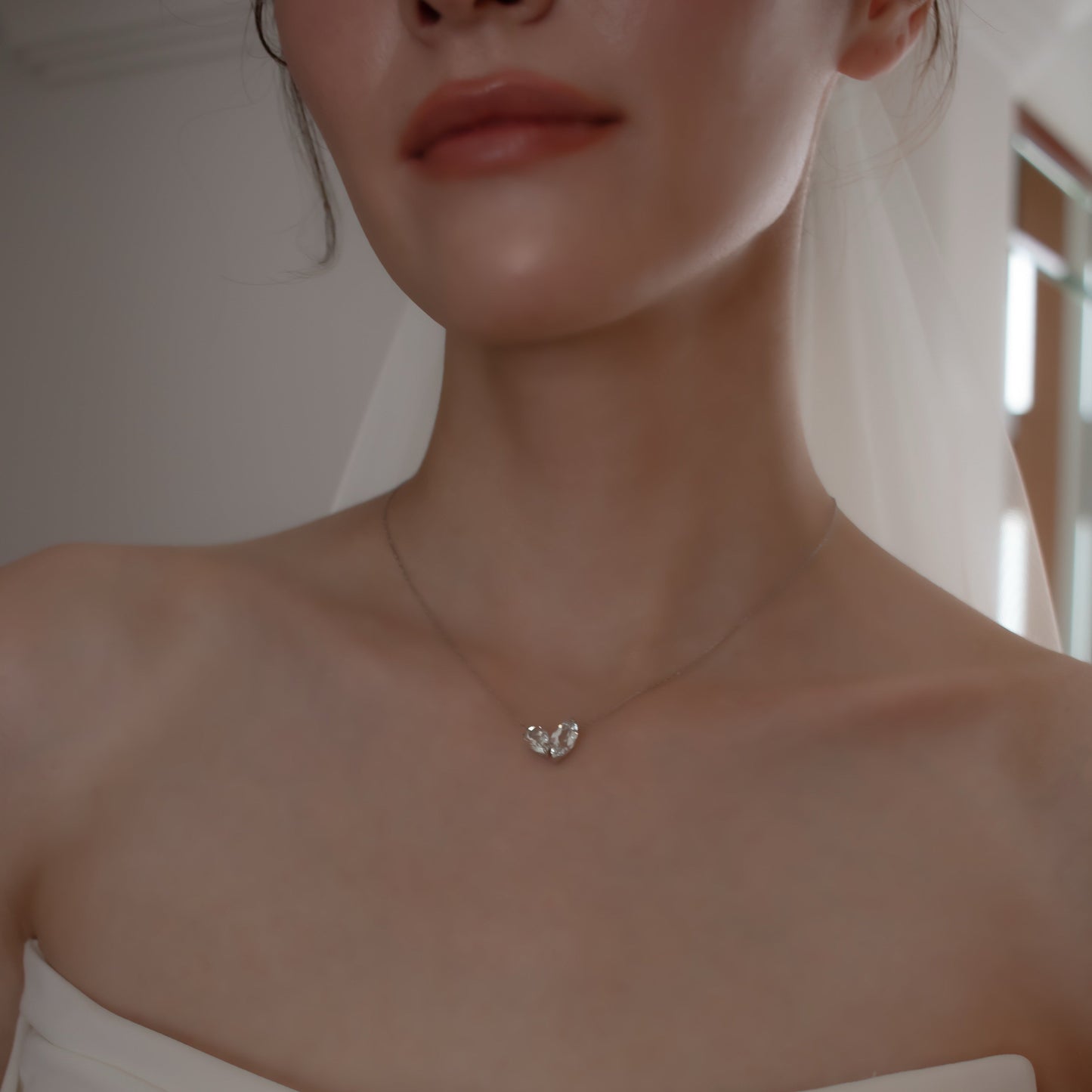 CUDDLE NECKLACE