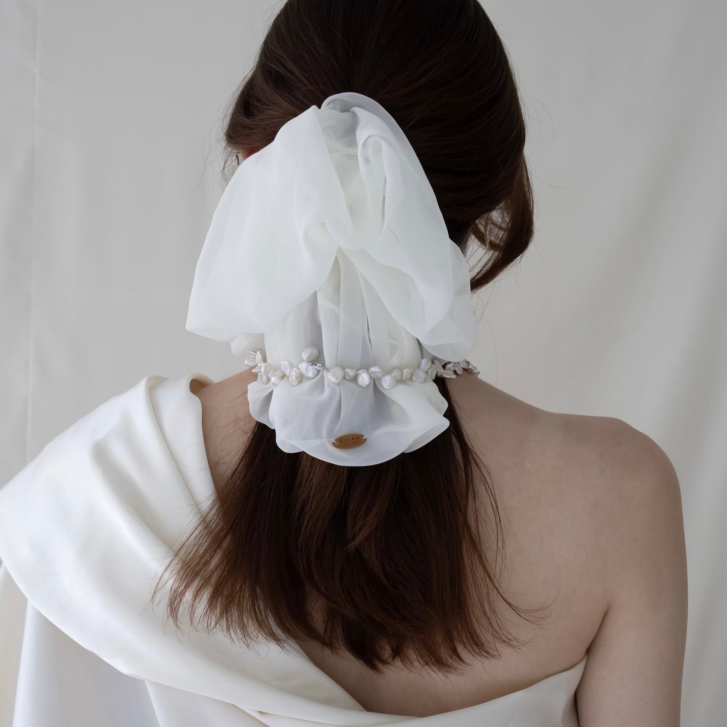 VEIL SCRUNCHIE
