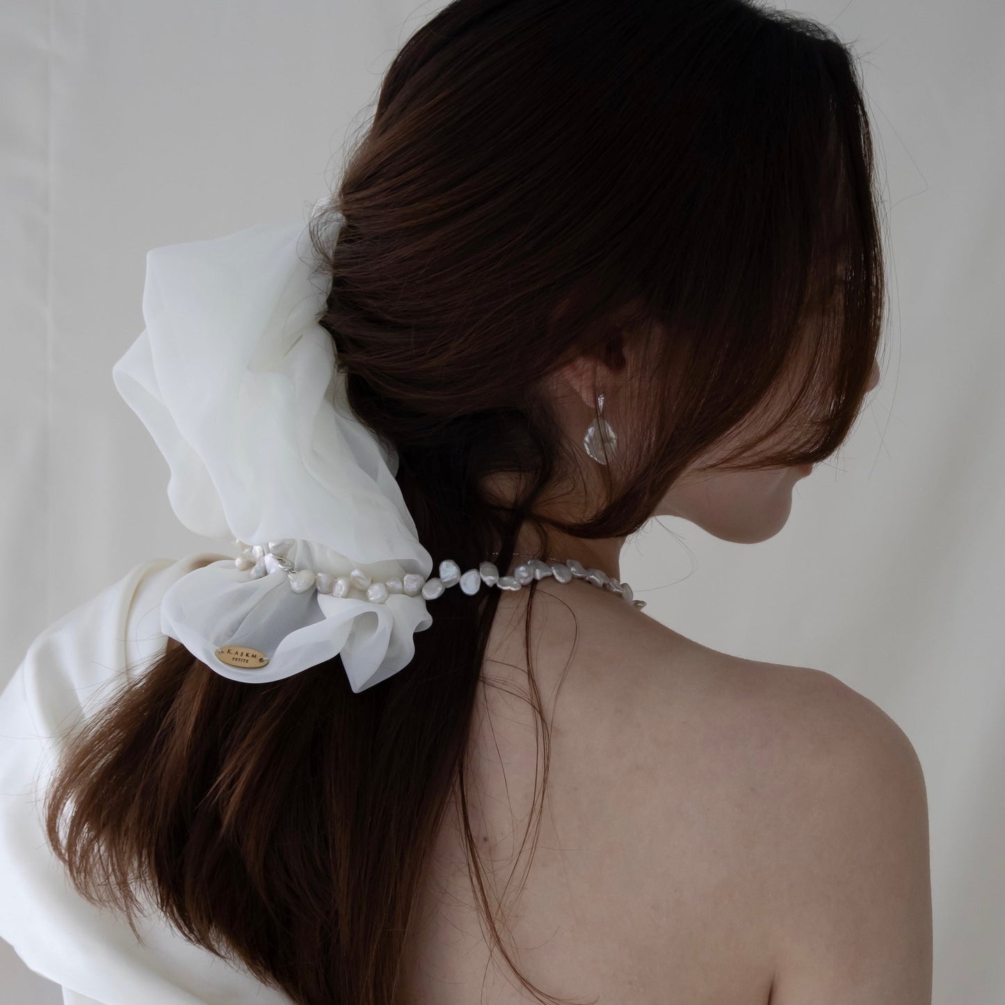 VEIL SCRUNCHIE
