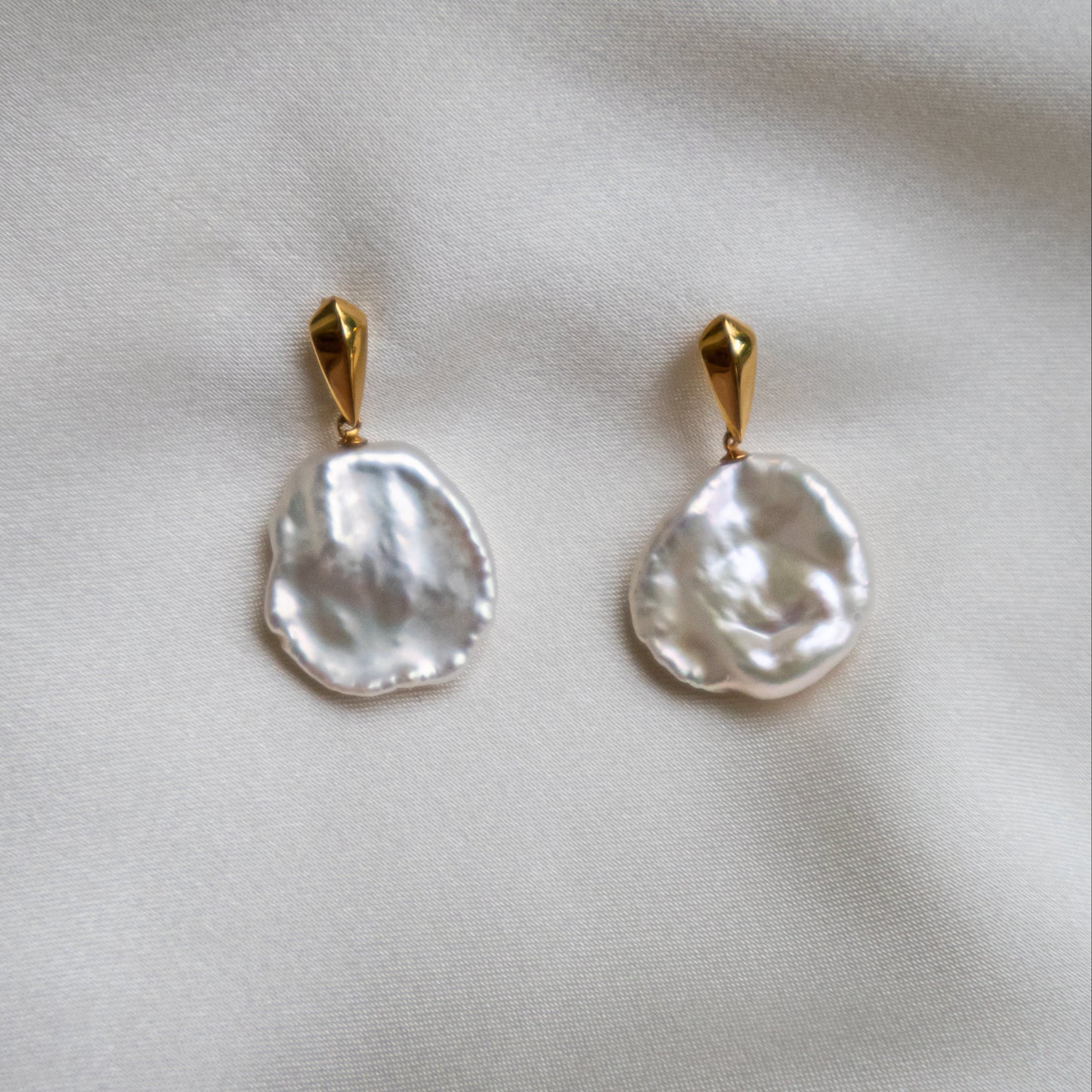 【6.21 sun 20:00-受注販売】PETAL PEARL DROP EARRING SET(GD)