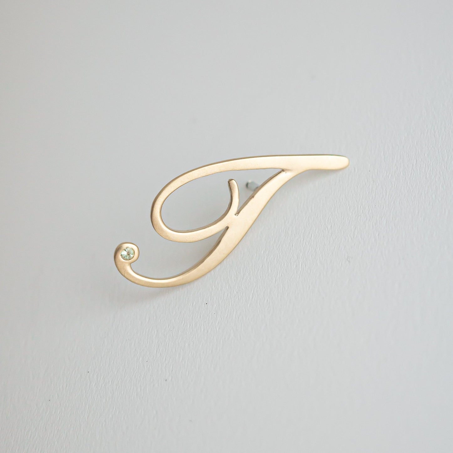 -bespoke- "T" PIN BROOCH
