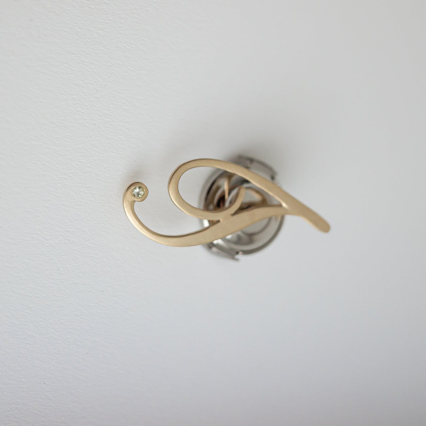 -bespoke- "T" PIN BROOCH