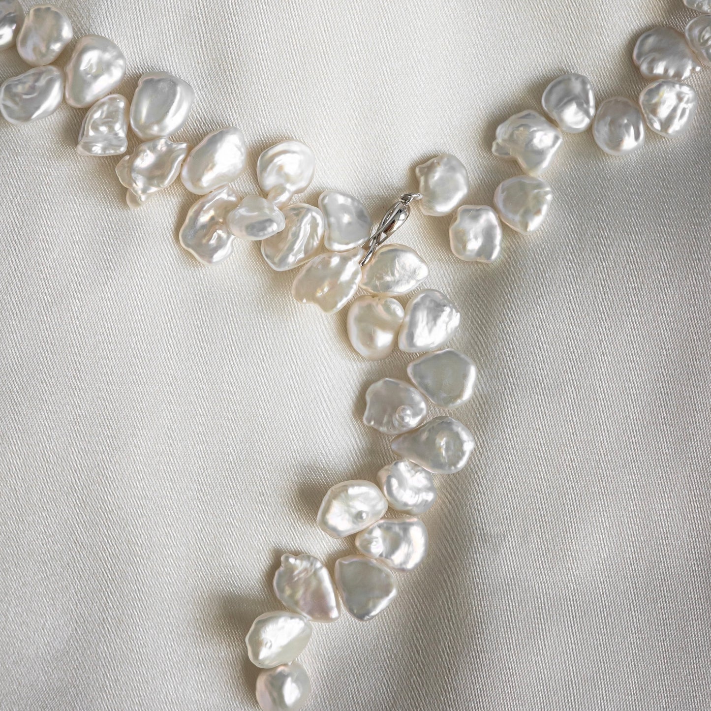 【6.6 sat 19:00-in stock】3WAY FALLING PATELS PEARL LARIAT NECKLACE(SV)